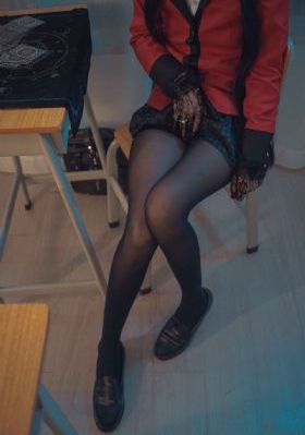 动漫裙子里面的野怪_蓝光在线观看